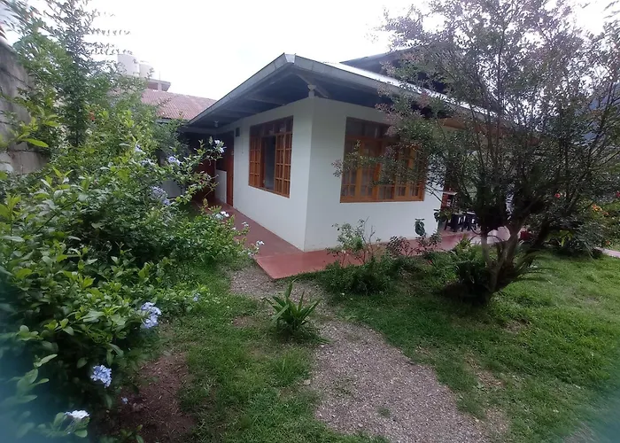 Hospedaje Pinky Lodge