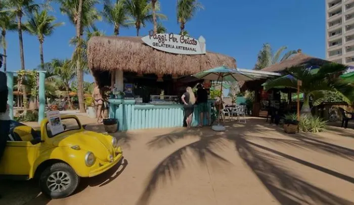 Hot Beach Suites