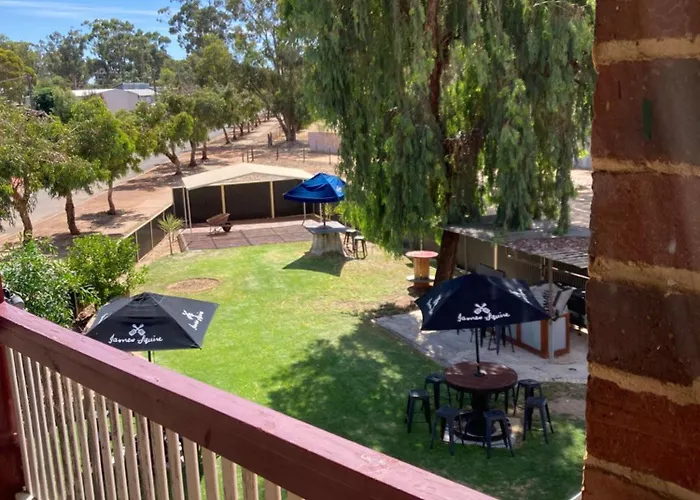 Yealering Hotel
