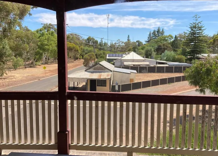 Yealering Hotel