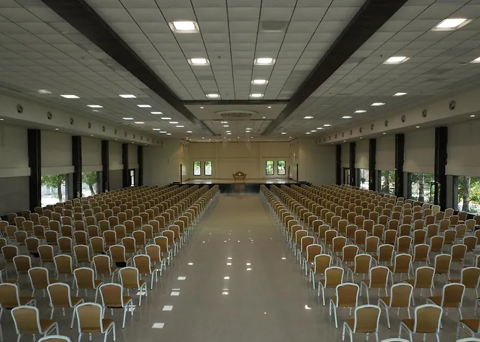 Spree One Resort And Convention Annavaram