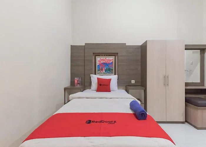Reddoorz Resort Premium @ Sangkan Hurip Kuningan