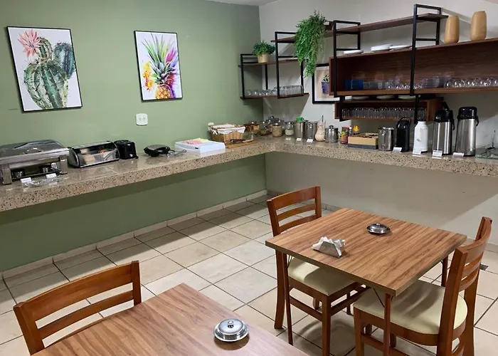 Hotel Ouro Verde