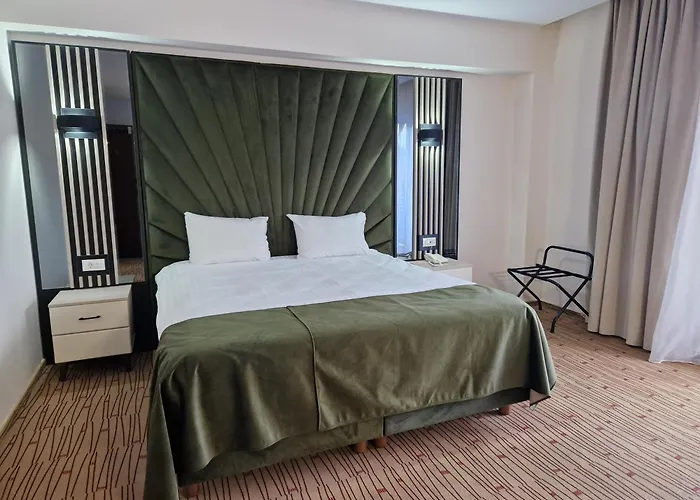 Hotel Wolf 2