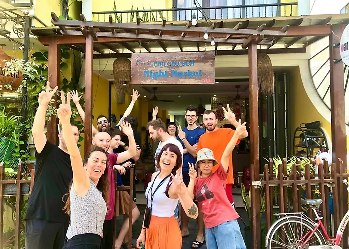 PHỐ CHỢ ĐÊM Villa - Near Hoi An Old Town 200m
