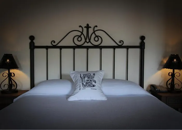 Hotel Plaza Yat Balam