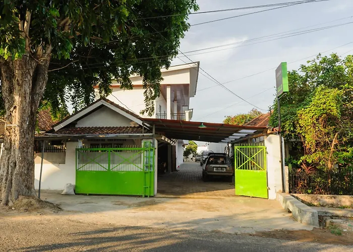 Urbanview Hotel Betego Syariah Enggal By Reddoorz