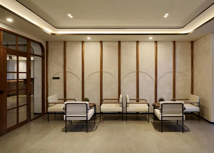 Panmanee Hotel-Newly Renovated