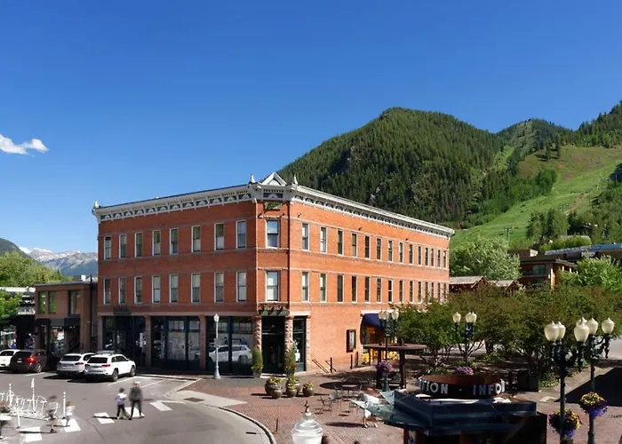 Independence Square 305, Remodeled, 3Rd Floor Hotel Room In Aspen'S Best Location