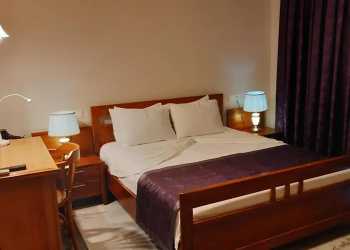Central Park Otel - Adult Only