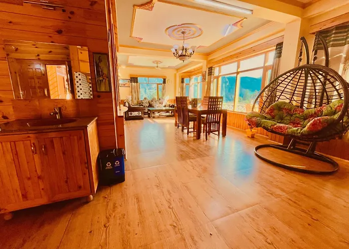 Shree Ram Cottage, Manali ! 1,2,3 Bedroom Luxury Cottages Available