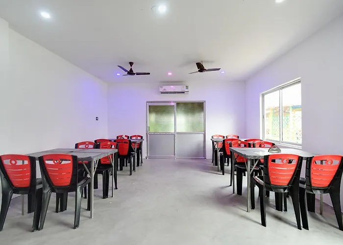 Hotel O Mango Leaf Hotel & Restaurant