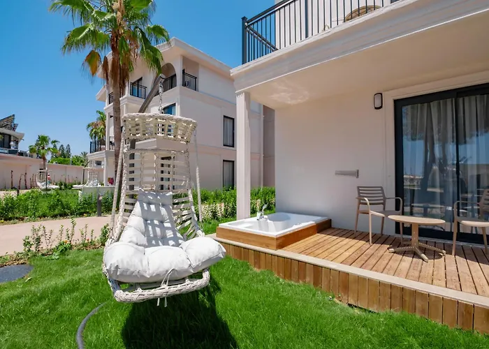 La Benata Beach Hotel