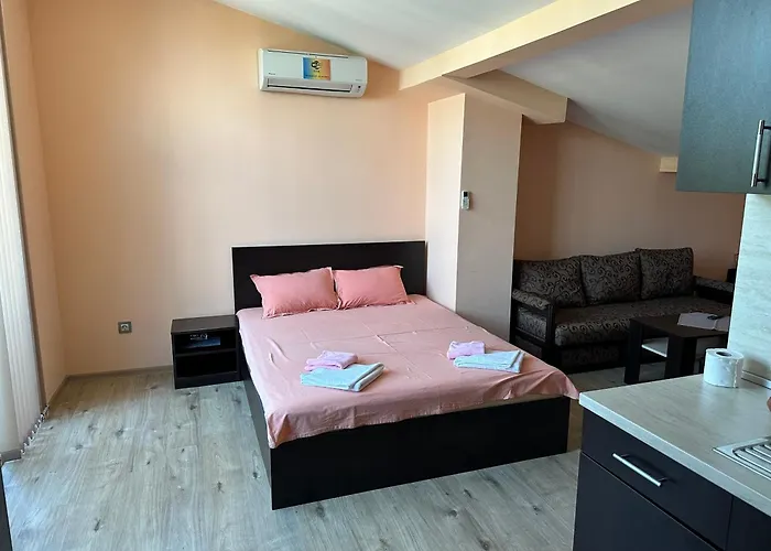 Guest House Dinevi