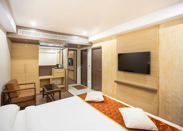 Lee-Benz Ark Hotel