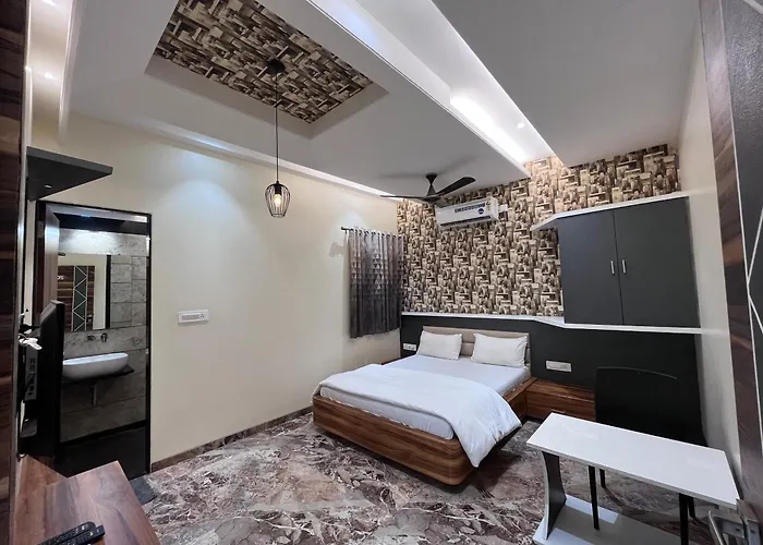 Hotel Aryadeep