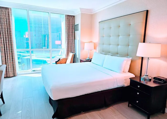 Strip & Sphere View - Separate Living Room - 2 Full Bath - Full Kitchen - Balcony - 900 Sqft - Mgm Signature