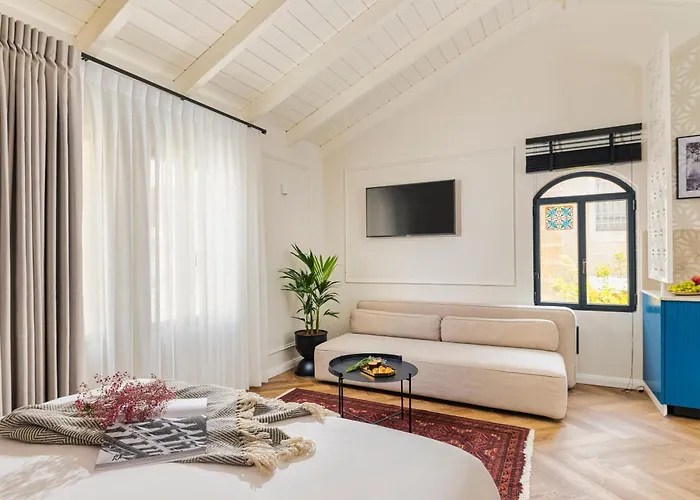Villa Albi - Machne Yehuda Hotel