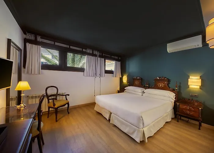 Hotel Born