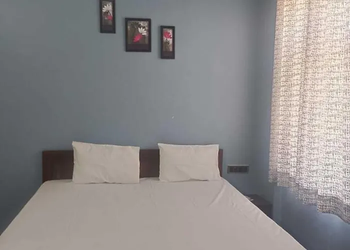 Hotel O Nehra Tower