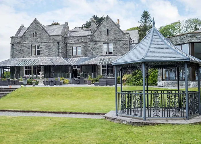 Bron Eifion Hotel