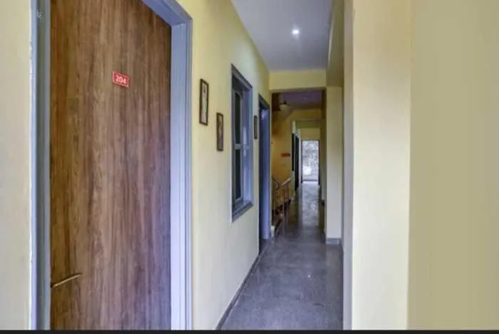 Hotel O Yeti Inn Hotel Near Appu Ghar Gurgaon