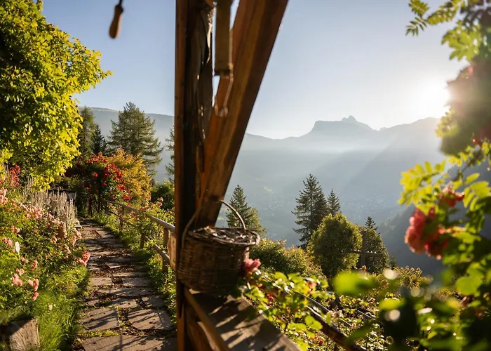 Charmehotel Uhrerhof - Deur Urtijëi