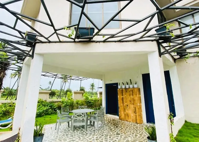 Nest Beacon Resort Daman
