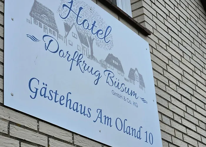 Hotel Dorfkrug Buesum - Guenstige Altbauzimmer Am Oland