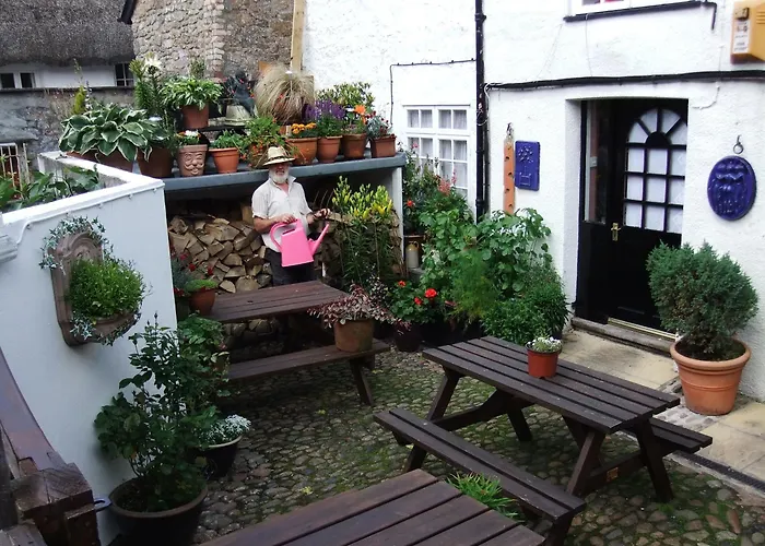 The Globe Inn