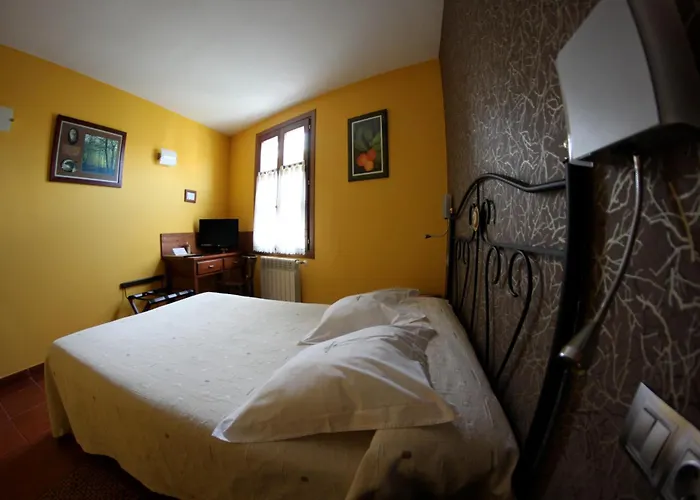 Hotel Rural Cuartamenteru