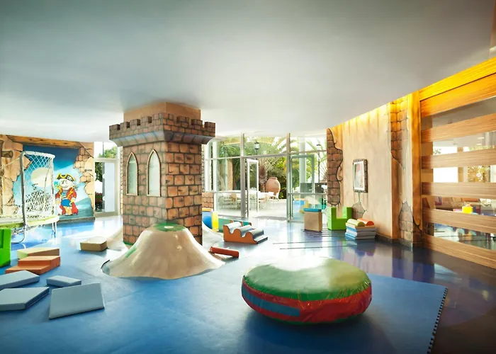 Adrián Hoteles Roca Nivaria