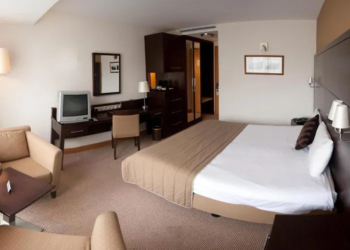 White Sands Hotel