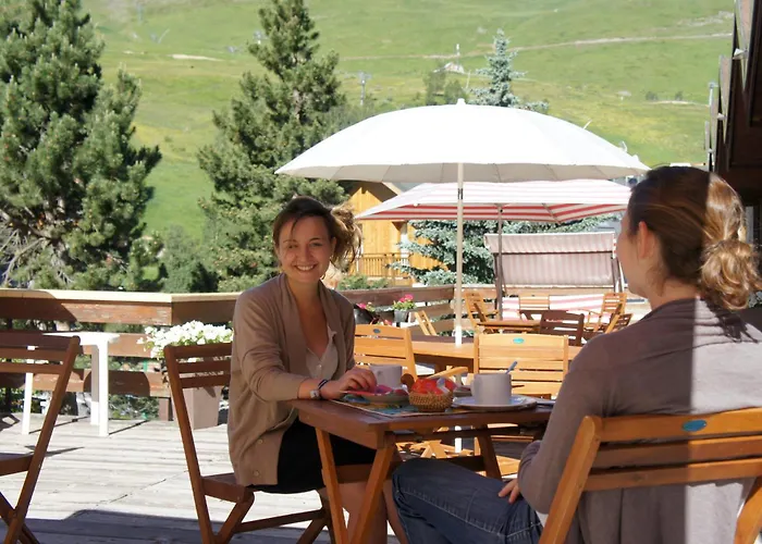 Hotel Adret