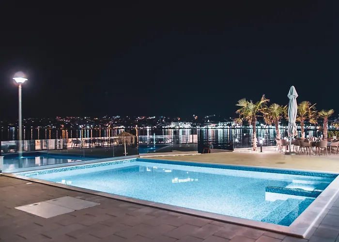 Kaneo Beach Hotel Novalja