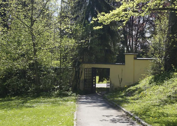 Schloss Puchberg