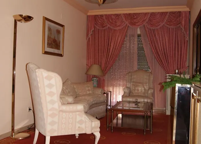 Hotel Reina Victoria