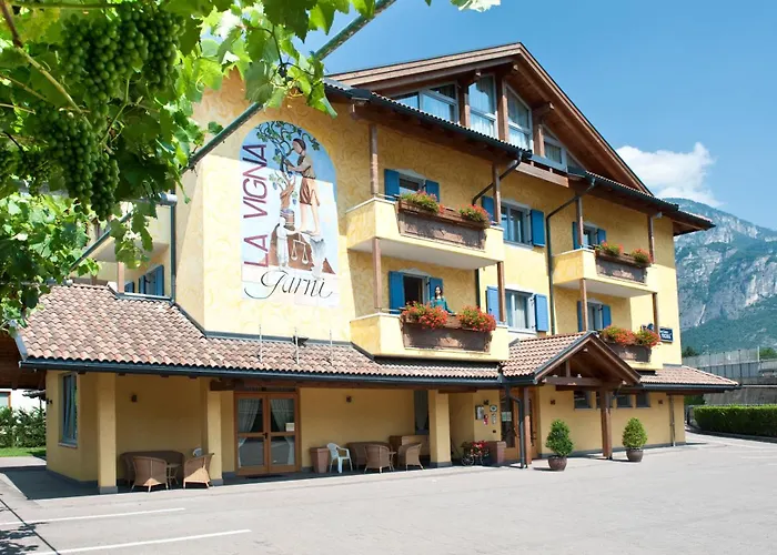 Hotel Garni La Vigna - Adult Friendly San Michele allʼAdige