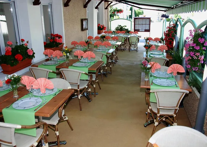 Logis Hôtel Bellevue