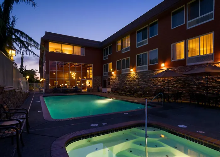Olympic Lodge By Ayres