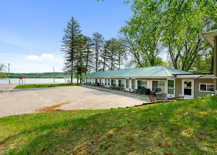 South Arm Retreats Motel