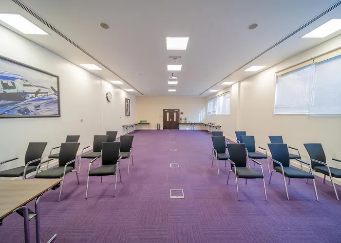 Premier Inn Abu Dhabi Airport Business Park