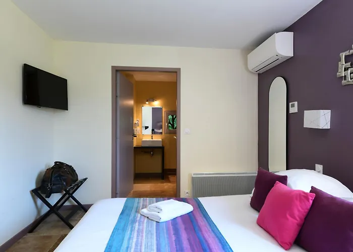Logis L'Auberge de Larressingle