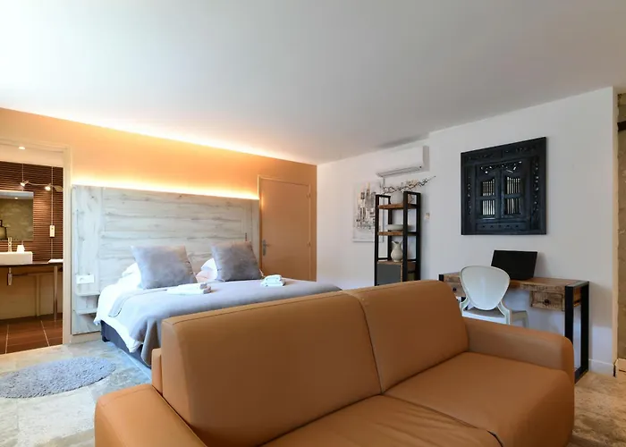 Logis L'Auberge de Larressingle