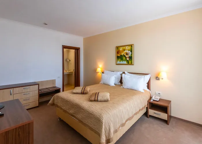Hotel Saturn