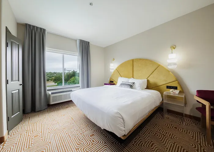 Blanco River Hotel
