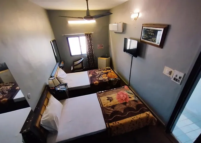 Hill Top Hotel Karachi