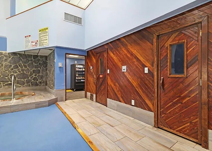 301 Pinnacle Inn Rd 1214 By Carolina Stays