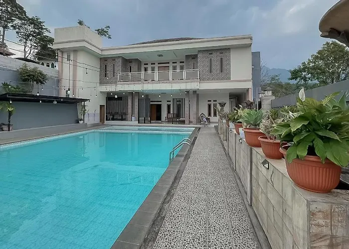 Reddoorz Resort Syariah @ Rancakalong Sumedang