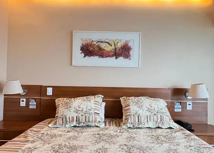 Flat no Condomínio do Edifício Tropical Executive e residence com Vista para o Rio